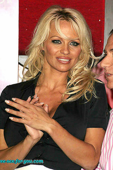 Pamela Anderson Cleavage In Hot Red Dress