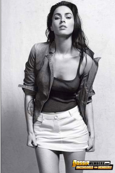 Megan Fox In Glamorous And Paparazzi Photos
