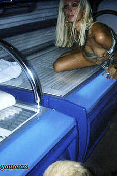Paris Hilton Topless Poses In Solarium