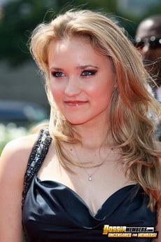 Just Turned Eighteen Emily Osment Is A Disney Darling Ready For Some Slutting Up