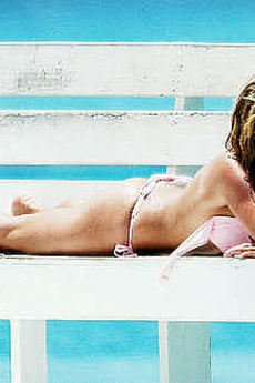 Rachel Hunter Topless In A Little Bikini