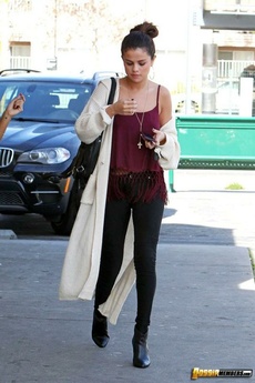 Compilation Of Selena Gomez Braless While Out And About